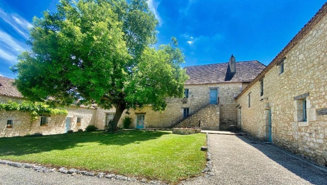 Chambre D'Hote "La Source" Domaine De Fonpeyroune Conne-de-Labarde Экстерьер фото